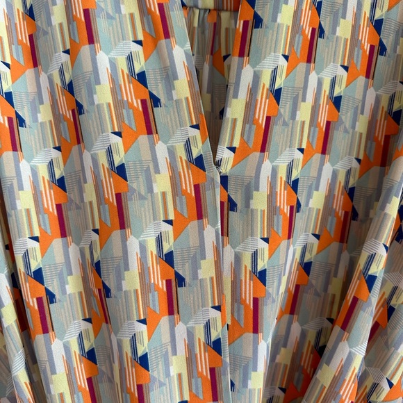 Pleione Sleeveless M Blouse - Picture 2 of 3